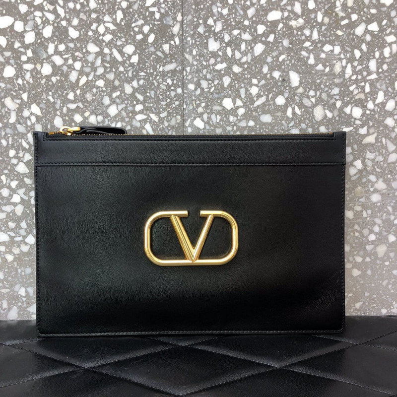 Valentino Garavani V-Ring Pouch A0269