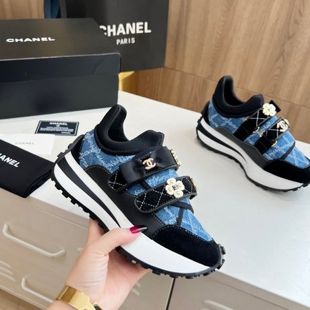 Chanel Embroidery craft sneakers