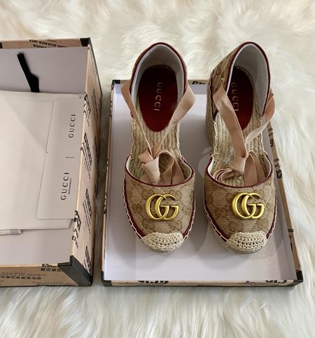 Gucci Leather+Straw Wedges