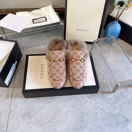 Gucci Furry slippers calfskin silk velvet