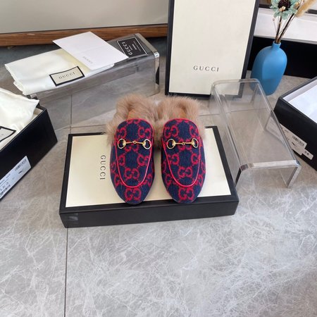Gucci Furry slippers calfskin silk velvet