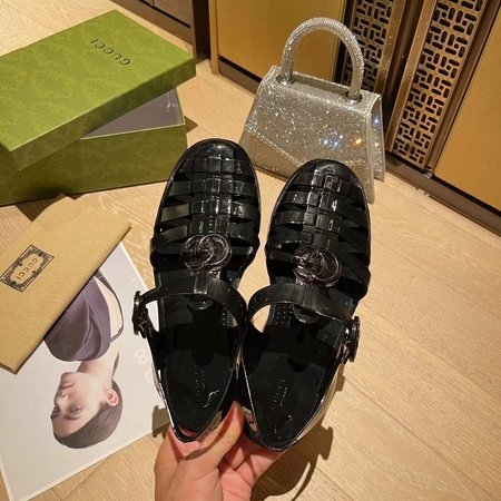 Gucci Double G sandals