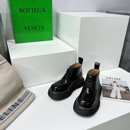 Bottega Veneta calfskin loafers