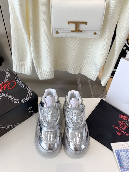 Versace Medusa casual sneakers