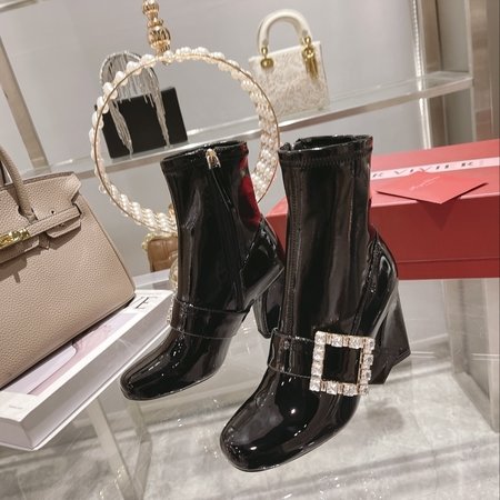 Roger Vivier Soft leather stretch boot