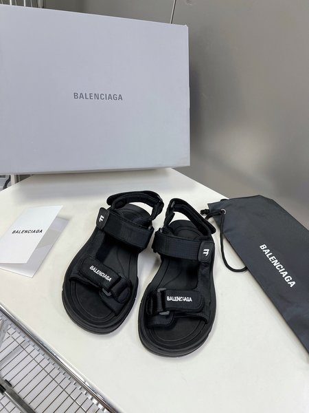 Balenciaga Tourist series sandals