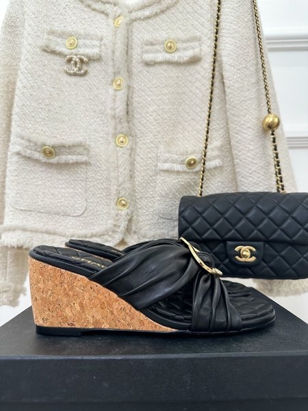 Chanel round buckle cross strap slippers