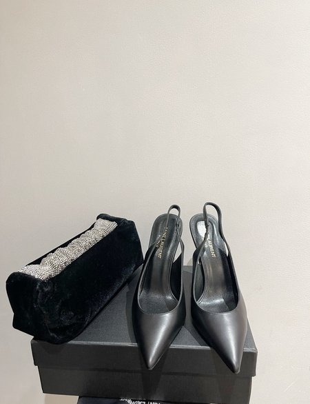 Yves Saint Laurent Stylish logo heel high heels