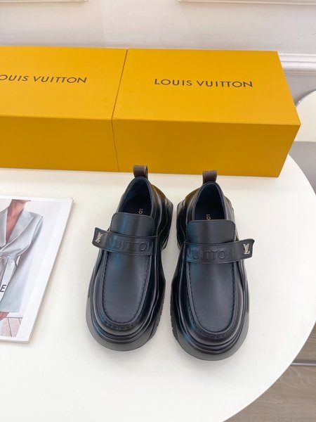 Louis Vuitton Retro thick-soled loafers