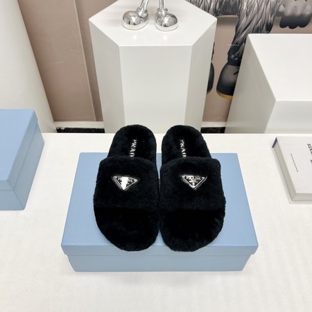 Prada Round toe triangular buckle furry shoes