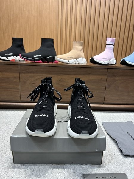 Balenciaga couple socks shoes