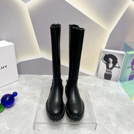 Givenchy Round toe letter socks and boots