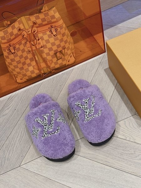 Louis Vuitton Sheep wool hand-sewn wool slippers with Swarovski crystal diamond buttons