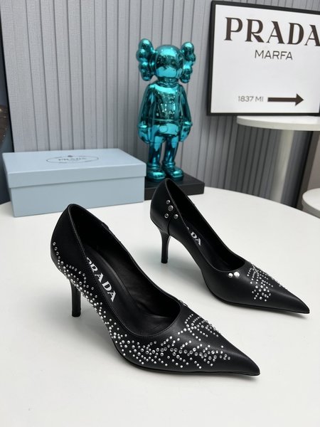 Prada The latest long boots, sandals, women s shoes, thin heels, empty backs, thick heels series