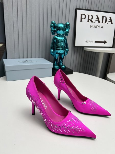 Prada The latest long boots, sandals, women s shoes, thin heels, empty backs, thick heels series