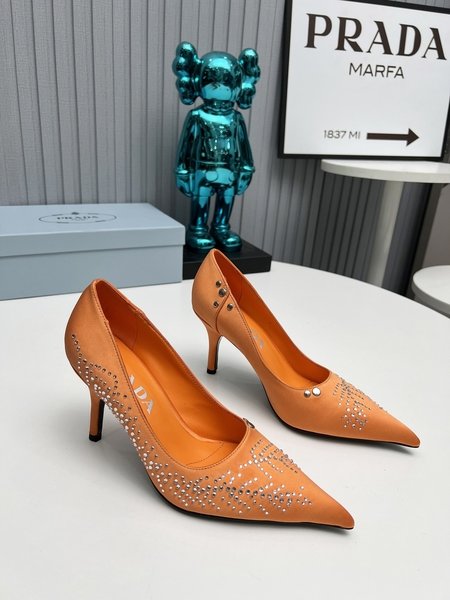 Prada The latest long boots, sandals, women s shoes, thin heels, empty backs, thick heels series