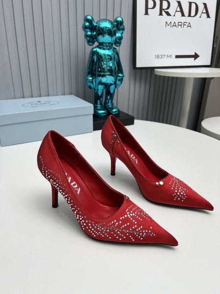 Prada The latest long boots, sandals, women s shoes, thin heels, empty backs, thick heels series