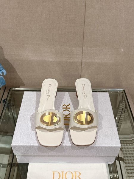 Dior New flat/medium heel sandals and slippers