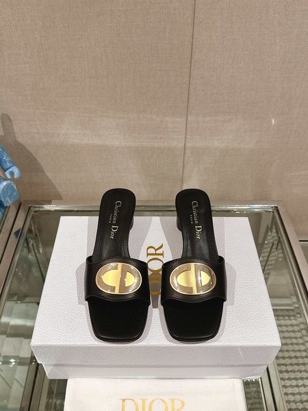 Dior New flat/medium heel sandals and slippers