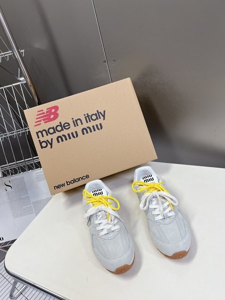 Miu Miu Miu Miu New Balance joint series couple sneakers