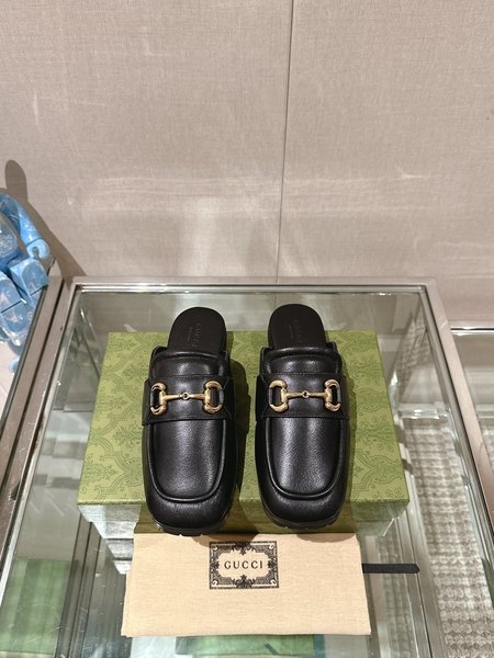 Gucci Horsebit square toe half slippers