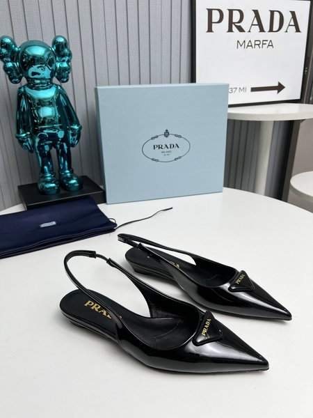 Prada The latest long boots, sandals, women s shoes, thin heels, empty backs, thick heels series