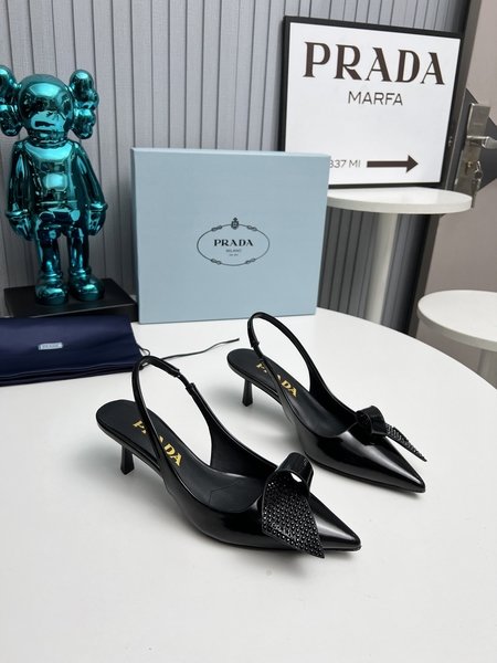 Prada The latest long boots, sandals, women s shoes, thin heels, empty backs, thick heels series