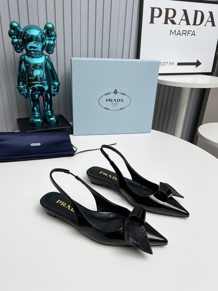 Prada The latest long boots, sandals, women s shoes, thin heels, empty backs, thick heels series