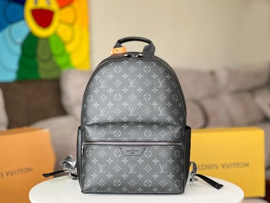Louis Vuitton LV Discovery Backpack M22558