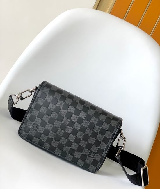 Louis Vuitton LV Studio Damier Infini Messenger Bag N50007