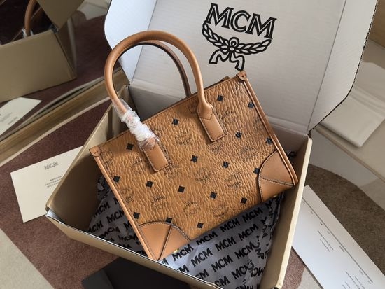 MCM MüNCHEN VISETOS Small Tote Handbag 3088