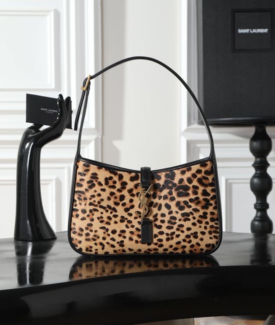 Yves Saint Laurent YSL Le 5A7 Shoulder Bag 657228