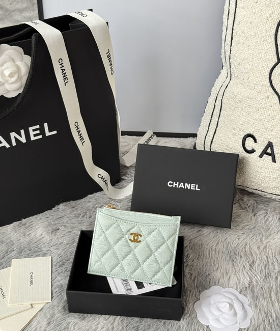 Chanel Caviar Leather Zip Card Holder A84105