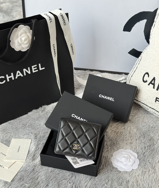 Chanel Short Bifold Lambskin Wallet A84028