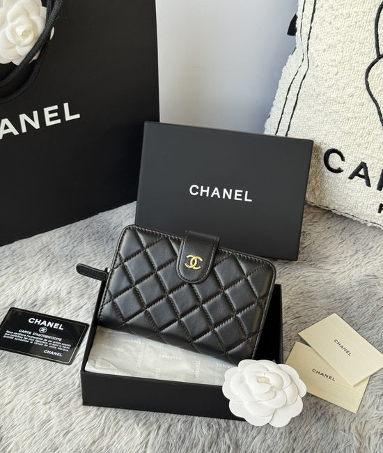 Chanel Classic Quilted Lambskin Bi-fold Wallet A48667