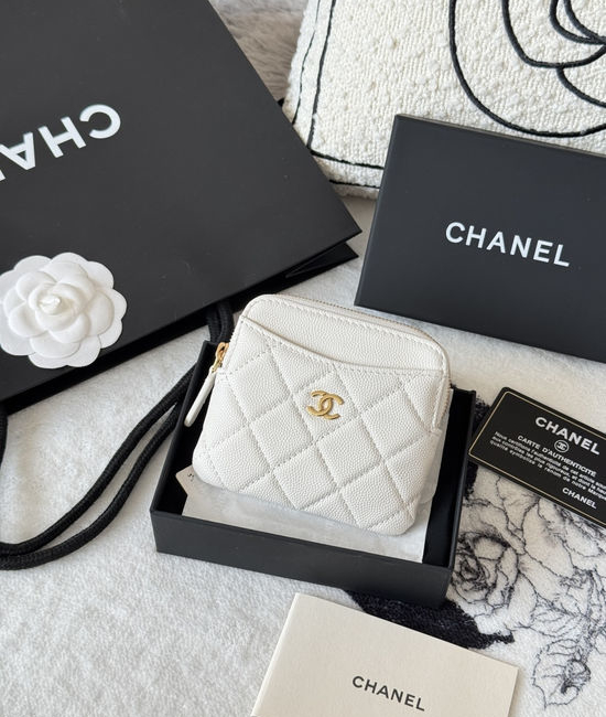 Chanel Caviar Card Holder Cowhide Gold Buckle AP2111