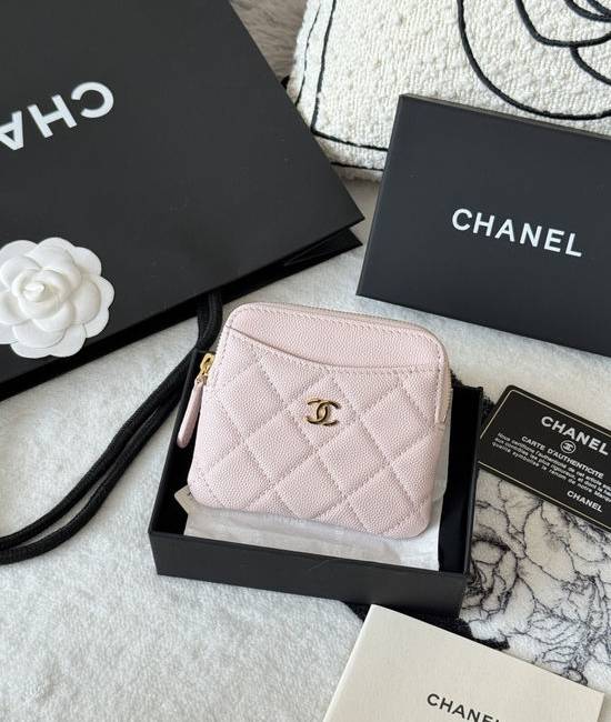 Chanel Caviar Card Holder Cowhide Gold Buckle AP2111