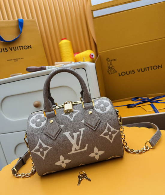 Louis Vuitton LV Speedy Bandoulière 20 Handbag M46575