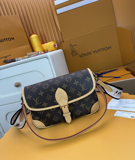 Louis Vuitton LV Diane Monogram Handbag M45985