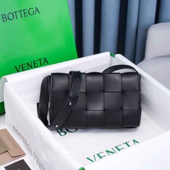 Bottega Veneta BV CASSETTE Sheepskin Bag 6687