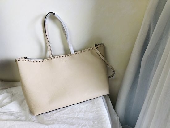 Valentino Garavani Rockstud Leather Shopping Bag 0071