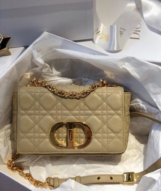 Christian Dior CD 30 Montaigne Handbag 3360