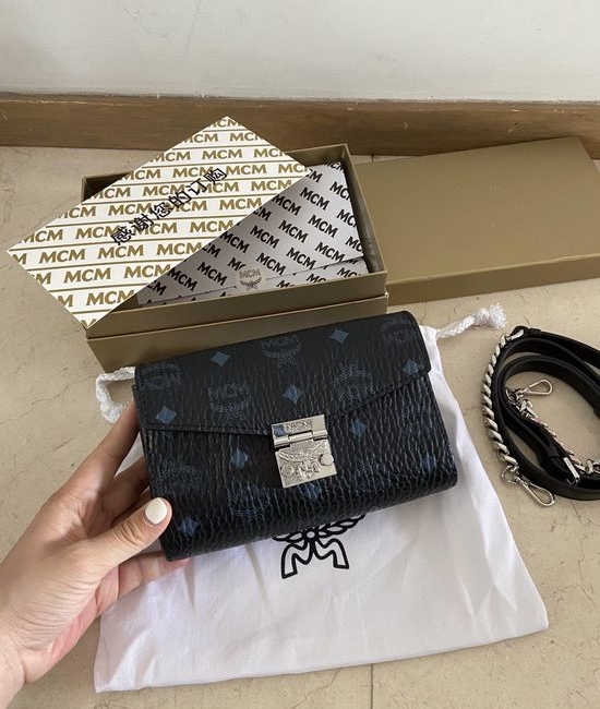 MCM Envelope Chain Crossbody Bag Laurel Buckle 65008