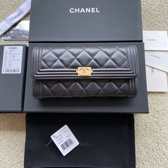 Chanel Classic Wallet Italian Lambskin Black Gold 80286