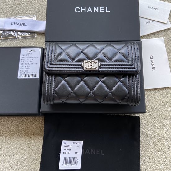 Chanel Lambskin Wallet Silver Hardware A84302