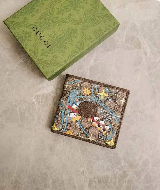 Gucci Donald Duck Printed Short Wallet 647937