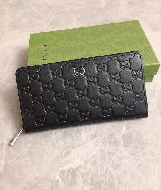 Gucci Classic Leather Zip Around Wallet 473928