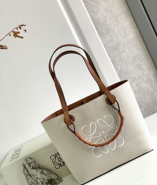 Loewe Anagram Tote Leather Bag 3084
