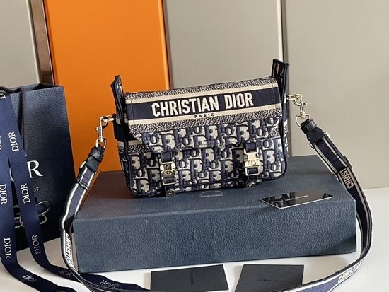 Christian Dior CD Monogram Messenger Bag M9021