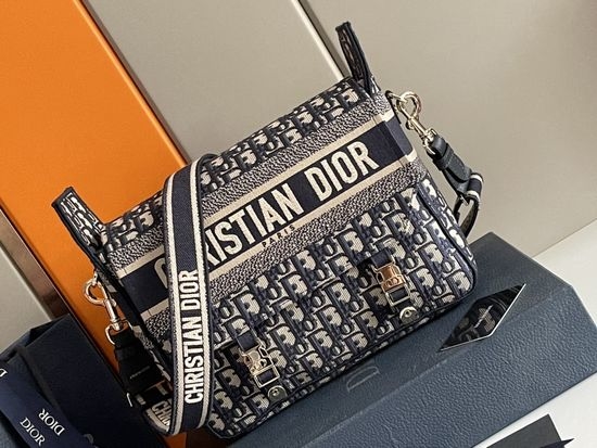 Christian Dior CD Monogram Messenger Bag M9021